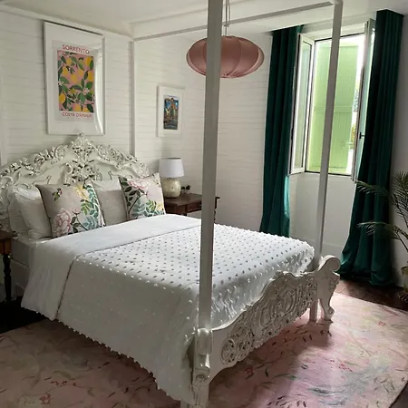 Spacious Character House In Beautiful *